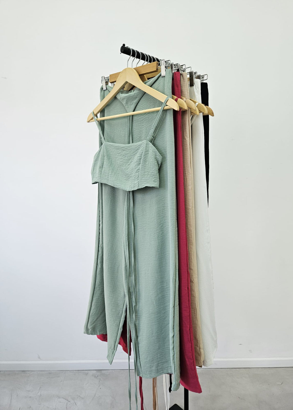 Conjunto Cut Out OLIVÉA