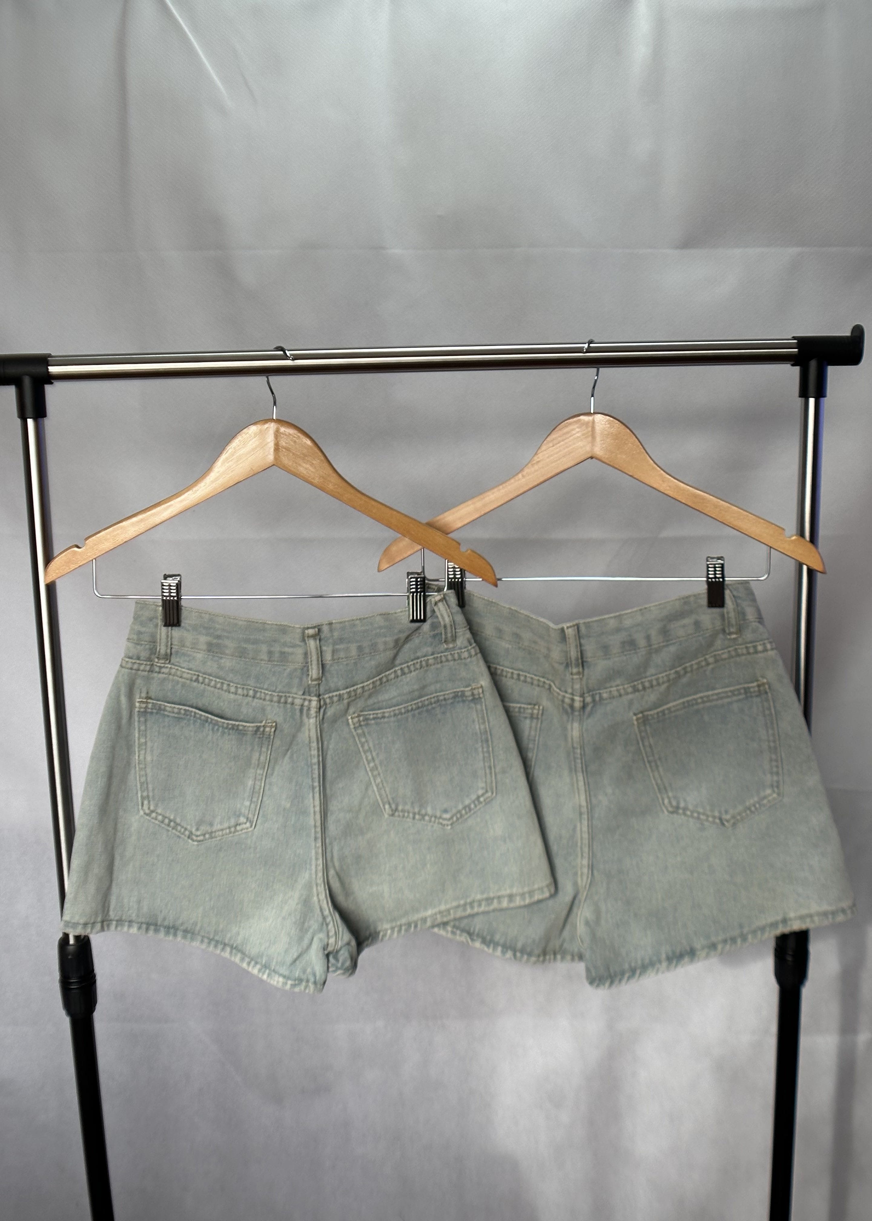 Short Denim Clásico OLIVÉA